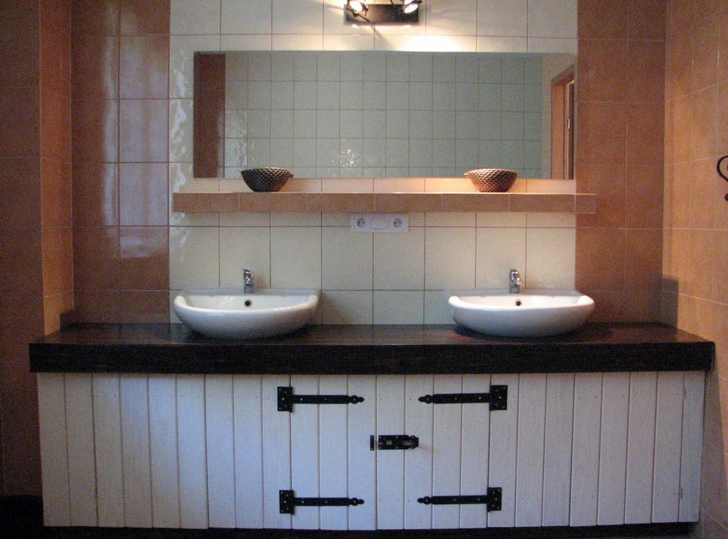 Villa Za Piecem Guzowy Piec Habitación foto